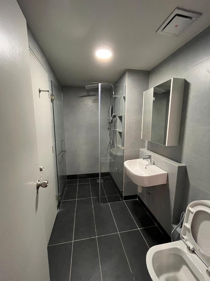 Ferienwohnung Jesselton Quay Kota Kinabalu 1 Exterior foto
