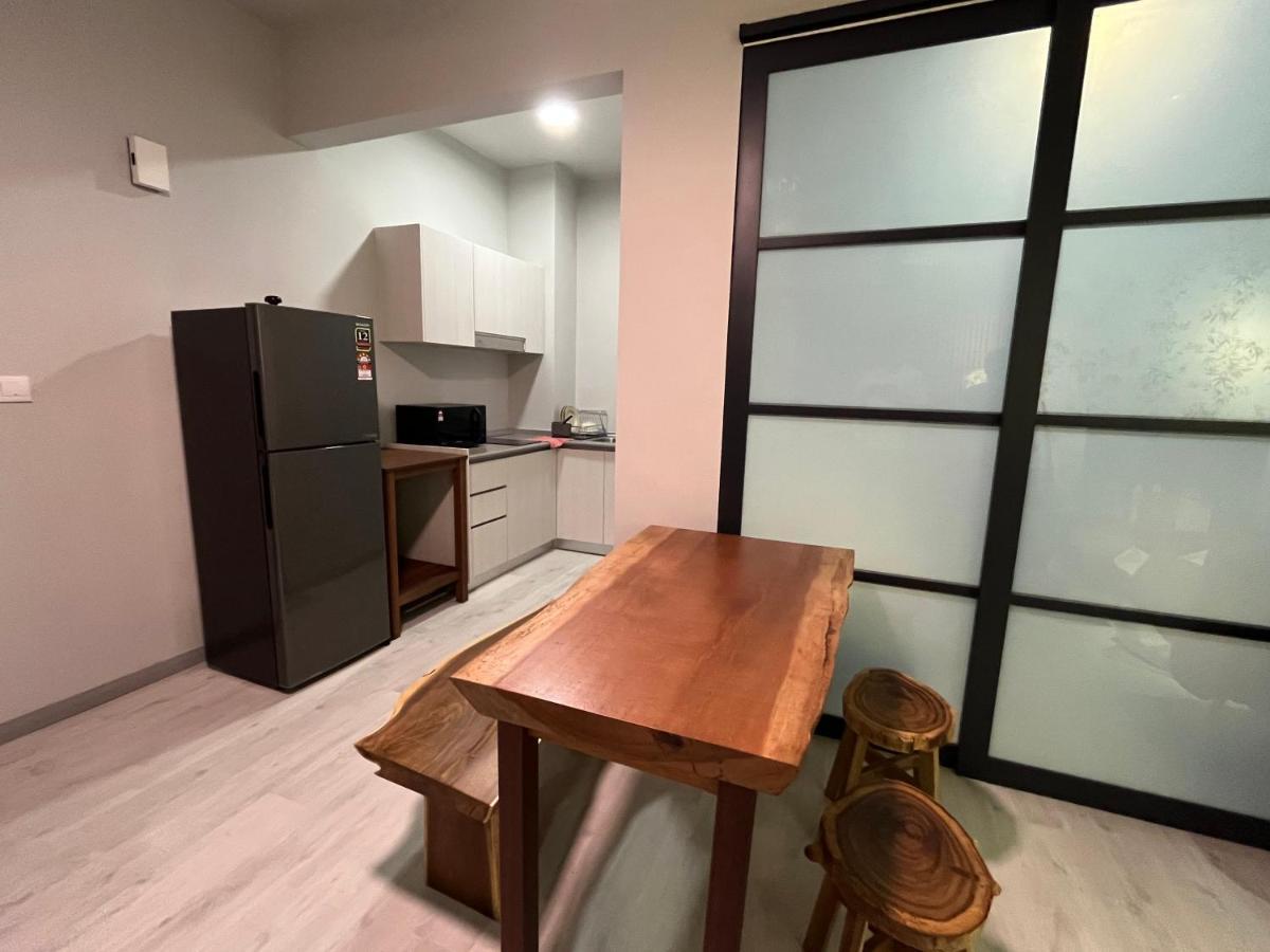 Ferienwohnung Jesselton Quay Kota Kinabalu 1 Exterior foto